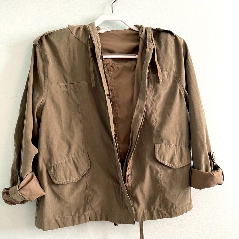 Woman’s Jacket /Mine/Military Green Color/Size M/Hooded
